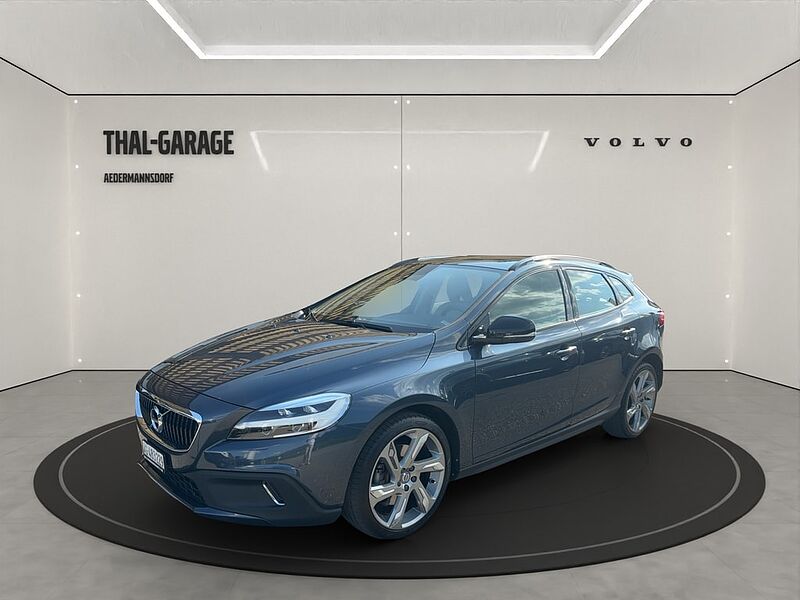 Volvo  CC 2.0 T4 Summum AWD S/S