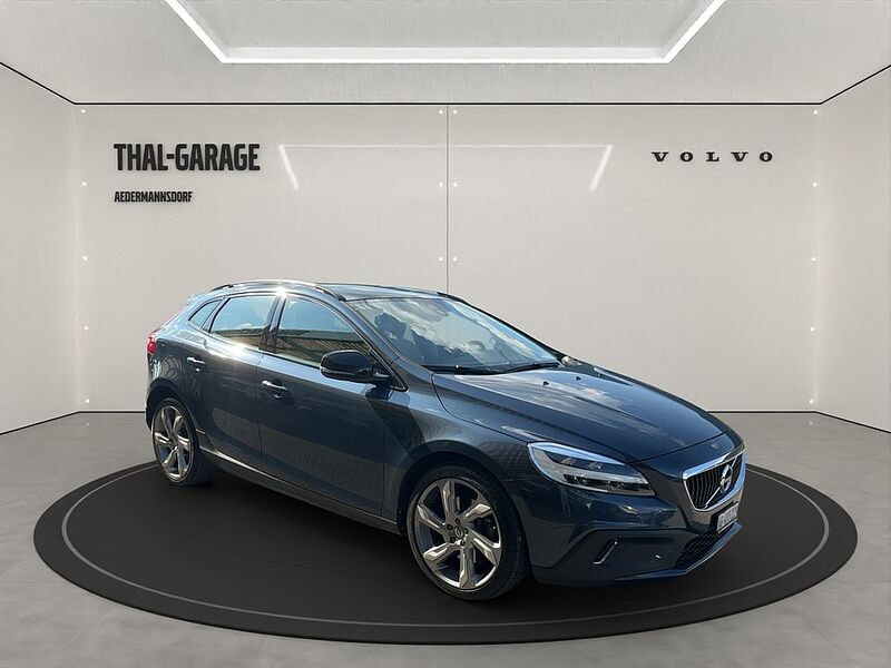 Volvo  CC 2.0 T4 Summum AWD S/S